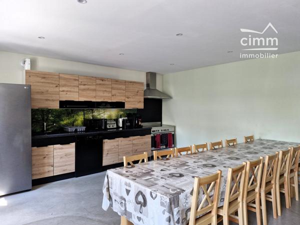 Grande maison familiale rénovée de 181 m² avec dépendances et fort potentiel d'aménagement