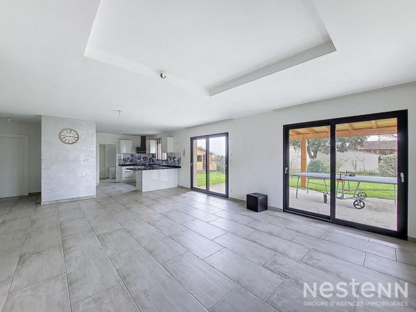 A Vendre Maison de plain-pied de 117 m² avec garage et jardin dans lotissement de Condom