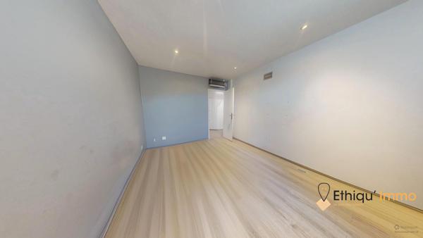 Grande Maison individuelle de 390 m2 sur splendide terrain de
