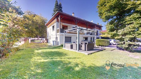 Grande Maison individuelle de 390 m2 sur splendide terrain de
