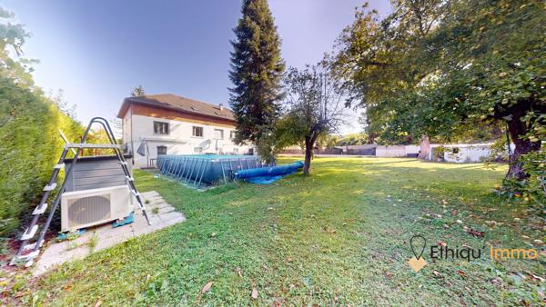 Grande Maison individuelle de 390 m2 sur splendide terrain de