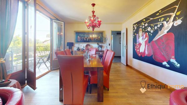 Grande Maison individuelle de 390 m2 sur splendide terrain de