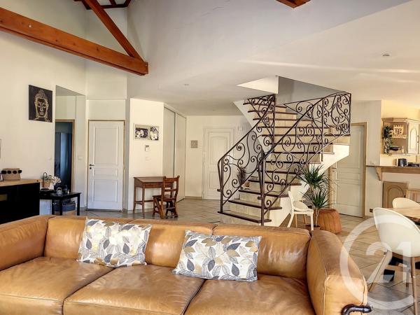 Maison à vendre  9 pièces - 246 m 2   ST PIERRE D IRUBE  - 64