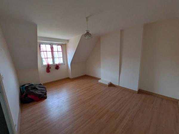 SAINT TUGDUAL MAISON NEO BRETONNE DE 4 PIECES 75 m² ENVIRON VIE DE PLAIN PIED PARCELLE DE 978M²