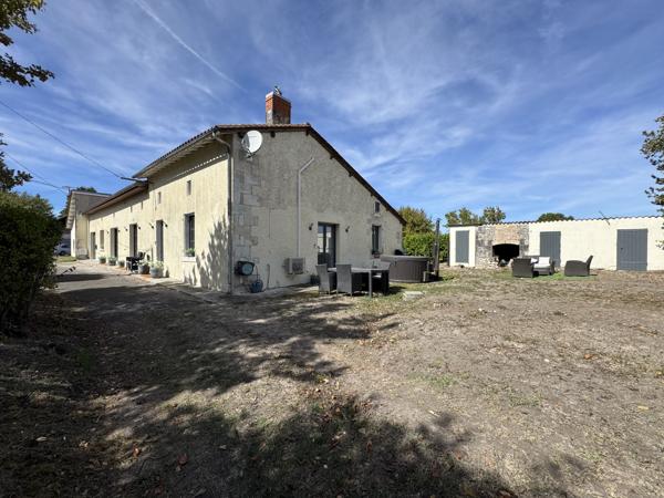 Maison de caractère 186 m² habitables – Terrain de 7 419 m² en partie constructible