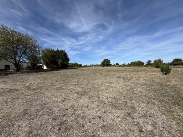Maison de caractère 186 m² habitables – Terrain de 7 419 m² en partie constructible