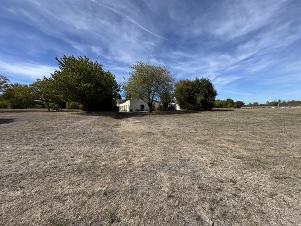 Maison de caractère 186 m² habitables – Terrain de 7 419 m² en partie constructible