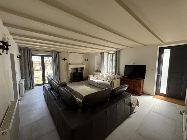 Maison de caractère 186 m² habitables – Terrain de 7 419 m² en partie constructible