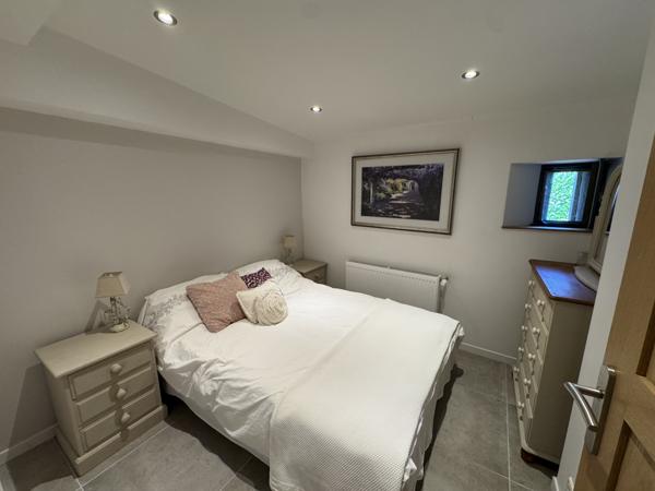Maison de caractère 186 m² habitables – Terrain de 7 419 m² en partie constructible
