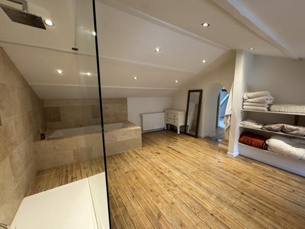Maison de caractère 186 m² habitables – Terrain de 7 419 m² en partie constructible