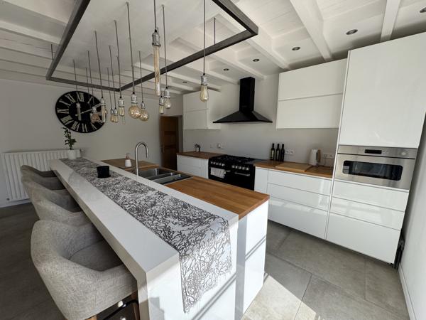Maison de caractère 186 m² habitables – Terrain de 7 419 m² en partie constructible