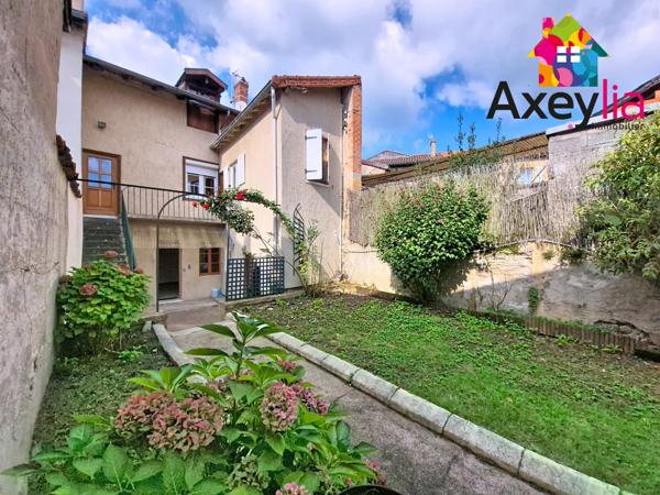 Charlieu (42190) A VENDRE - MAISON AVEC JARDIN ET GARAGE - CENTRE CHARLIEU