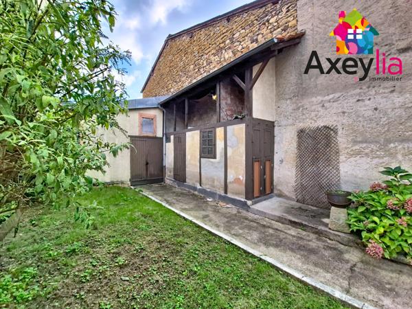 Charlieu (42190) A VENDRE - MAISON AVEC JARDIN ET GARAGE - CENTRE CHARLIEU