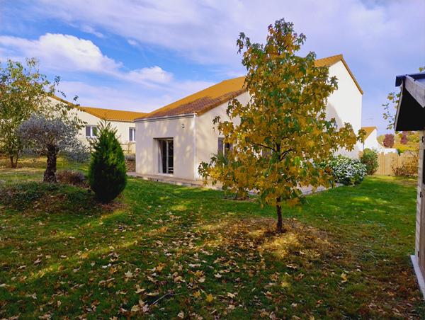 Maison à vendre à Cholet - 6 pièces, 4 chambres, très bon état