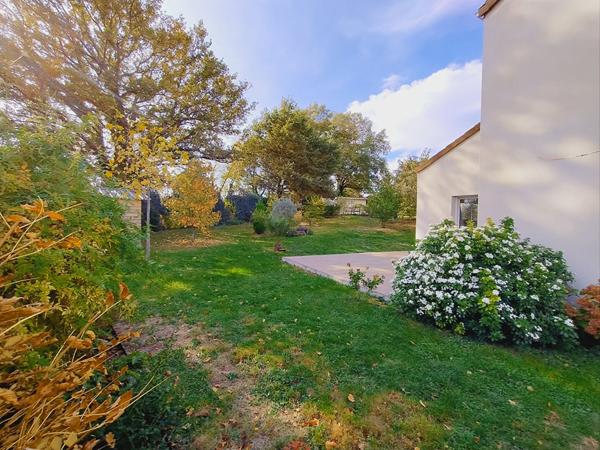 Maison à vendre à Cholet - 6 pièces, 4 chambres, très bon état