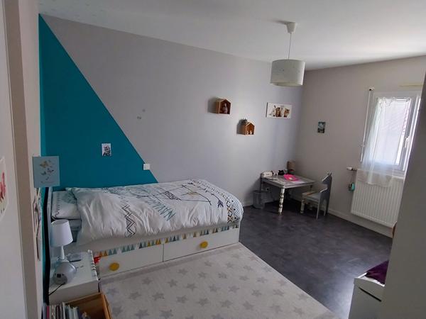 Maison à vendre à Cholet - 6 pièces, 4 chambres, très bon état
