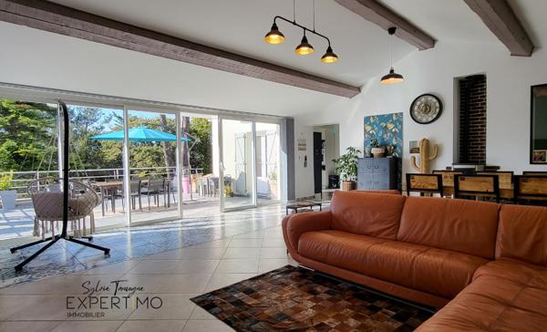 Montarnaud (34570) Propriété de 305 m2 habitables