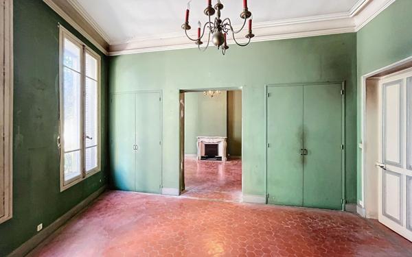 Appartement à vendre    4 pièces • 152 m2 Avignon