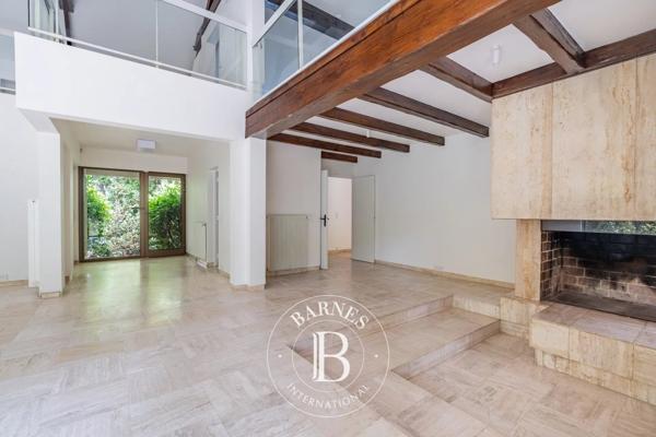 Saint-Germain-en-Laye, Maison 6 Chambres -  265 m² à vendre