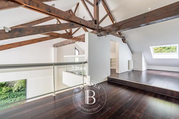 Saint-Germain-en-Laye, Maison 6 Chambres -  265 m² à vendre