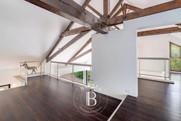 Saint-Germain-en-Laye, Maison 6 Chambres -  265 m² à vendre