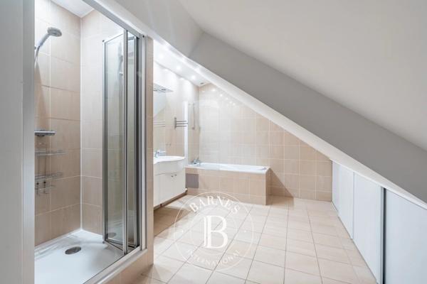 Saint-Germain-en-Laye, Maison 6 Chambres -  265 m² à vendre