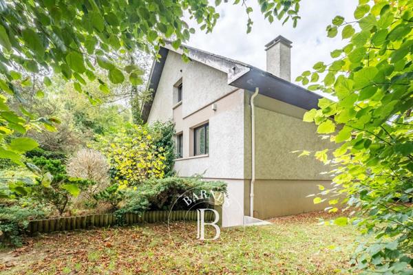 Saint-Germain-en-Laye, Maison 6 Chambres -  265 m² à vendre