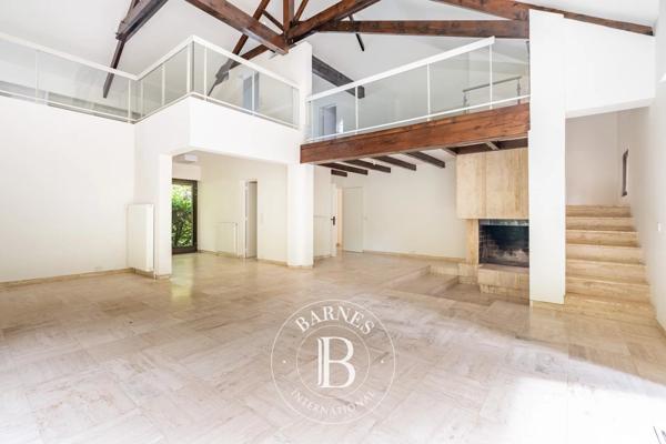 Saint-Germain-en-Laye, Maison 6 Chambres -  265 m² à vendre