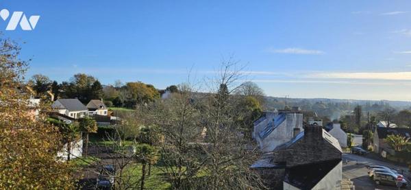 MURS COMMERCIAUX : Ensemble immobilier à 2kms des plages et 200m des commerces