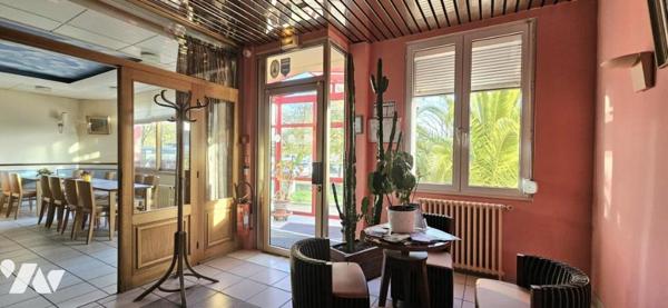 MURS COMMERCIAUX : Ensemble immobilier à 2kms des plages et 200m des commerces