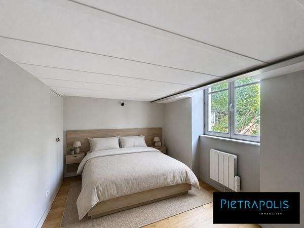 Appartement T3 de  56m2 (66m2 au sol) a deux pas de la Croix Rousse