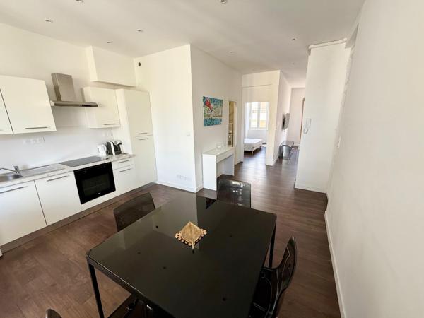 Cannes, appartement 2 pièces  51m²