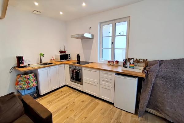 Maison de caractère (4 pièces), entièrement rénovée, quartier prisé du passage