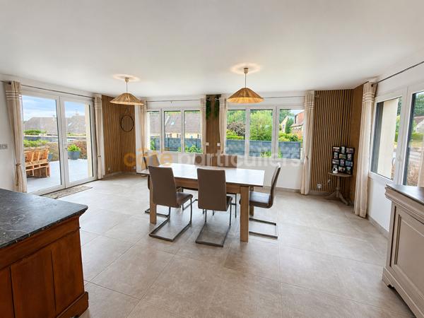 Vente
                Maison151,5 m² - 6 Pièces -
                    ANGERVILLE LA CAMPAGNE (27930)