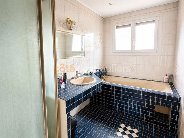 Vente
                Maison151,5 m² - 6 Pièces -
                    ANGERVILLE LA CAMPAGNE (27930)