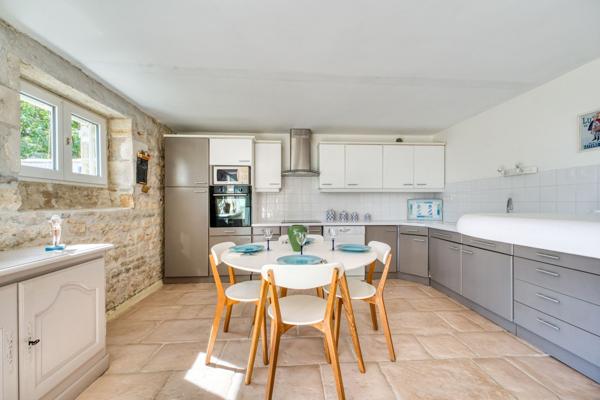 Vente Maison de luxe Saint-Georges-d'Oléron 7 Pièces 240 m²