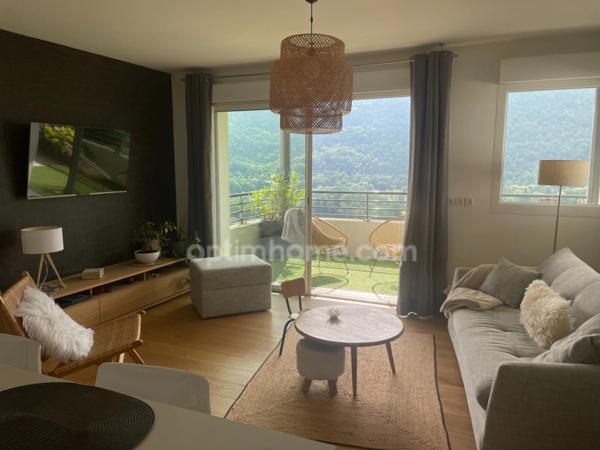ANNECY - APP 4 P - 82 m² - TERRASSE - GARAGES - VUE PANORAMIQUE MONTAGNES