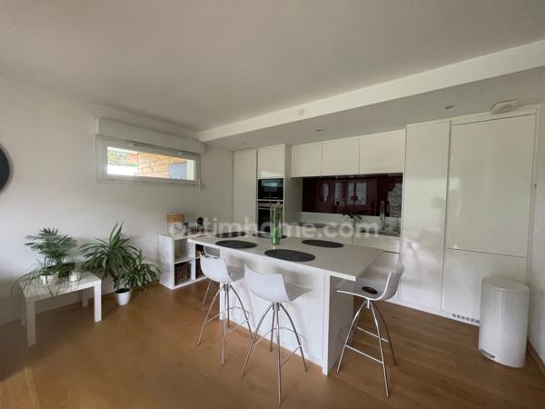 ANNECY - APP 4 P - 82 m² - TERRASSE - GARAGES - VUE PANORAMIQUE MONTAGNES