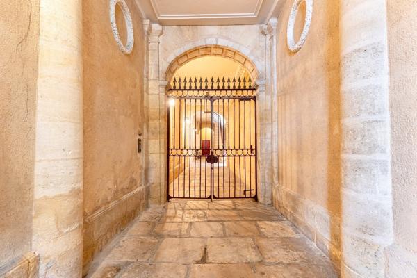 Vente Appartement de luxe Bordeaux 9 Pièces 276 m²