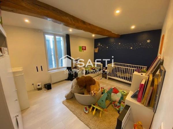 Maison T3 rénovée - jardin - place de parking