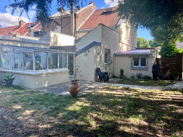 SAINT-QUENTIN, QUARTIER REMICOURT, MAISON AVEC 4 CHAMBRES, GARAGE ET JARDIN