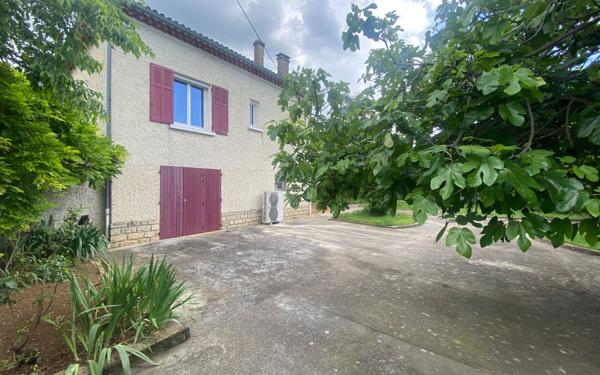 Maison à vendre    6 pièces •  Carpentras