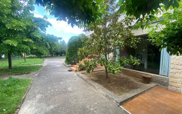 Maison à vendre    6 pièces •  Carpentras