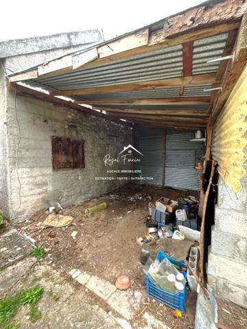 Maison ancienne à la campagne