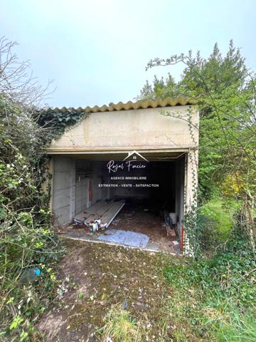 Maison ancienne à la campagne