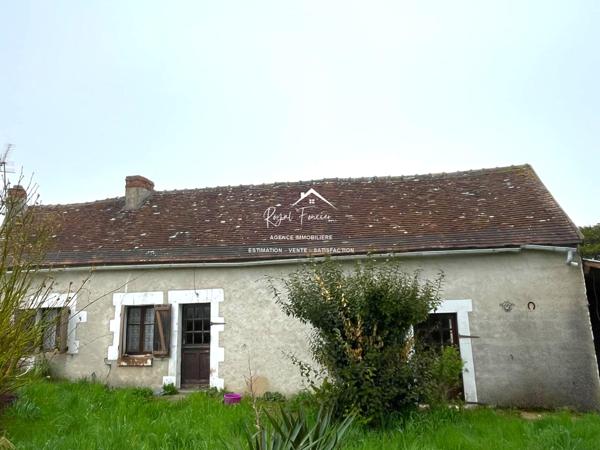Maison ancienne à la campagne