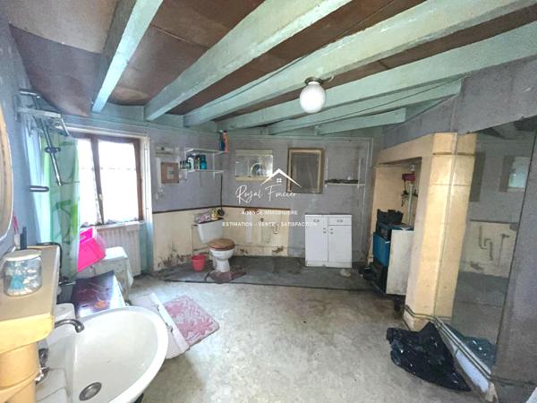 Maison ancienne à la campagne