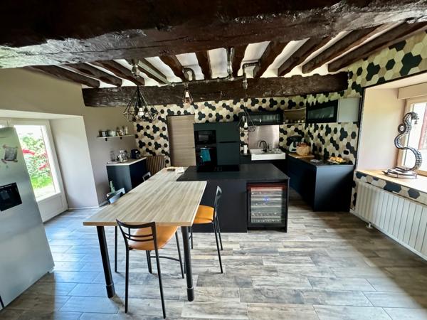 Maison en pierres 4 chambres sur terrain de 1620m2