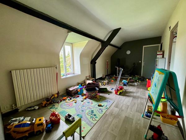 Maison en pierres 4 chambres sur terrain de 1620m2