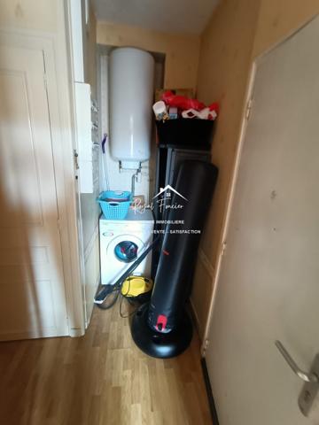 Bel immeuble dans un quartier calme